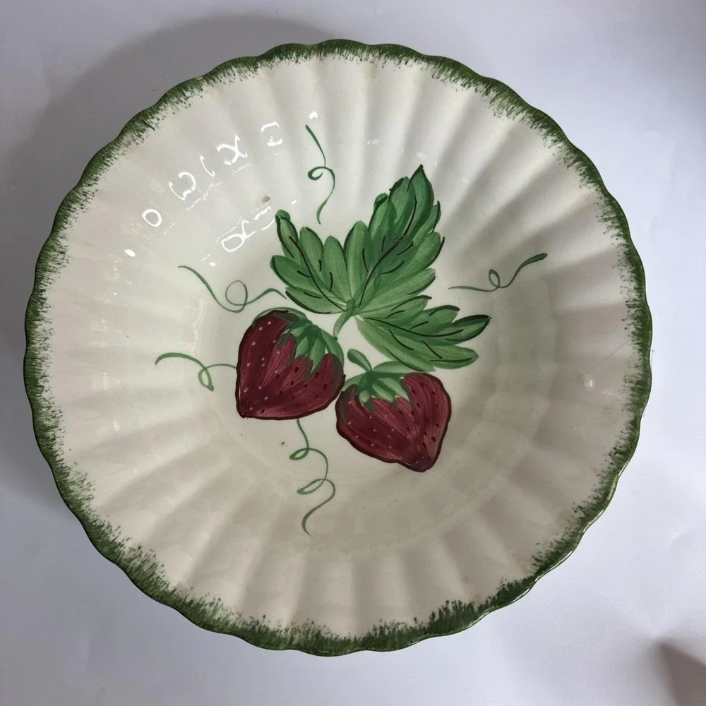 Blue Ridge Southern Pottery Serving Bowl Wild Strawberry‎ Pattern 9.5 inch